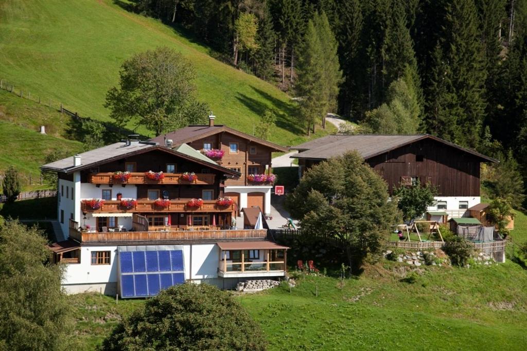 אלטנמרקט אים פונגאו Berggasthof-Ferienbauernhof Habersatt מראה חיצוני תמונה